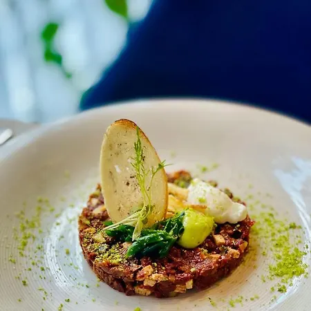 Arche Geologiczna 3* ワルシャワ