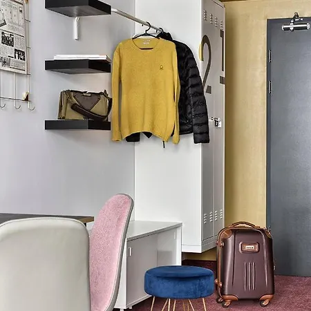 Arche Geologiczna 3* ワルシャワ